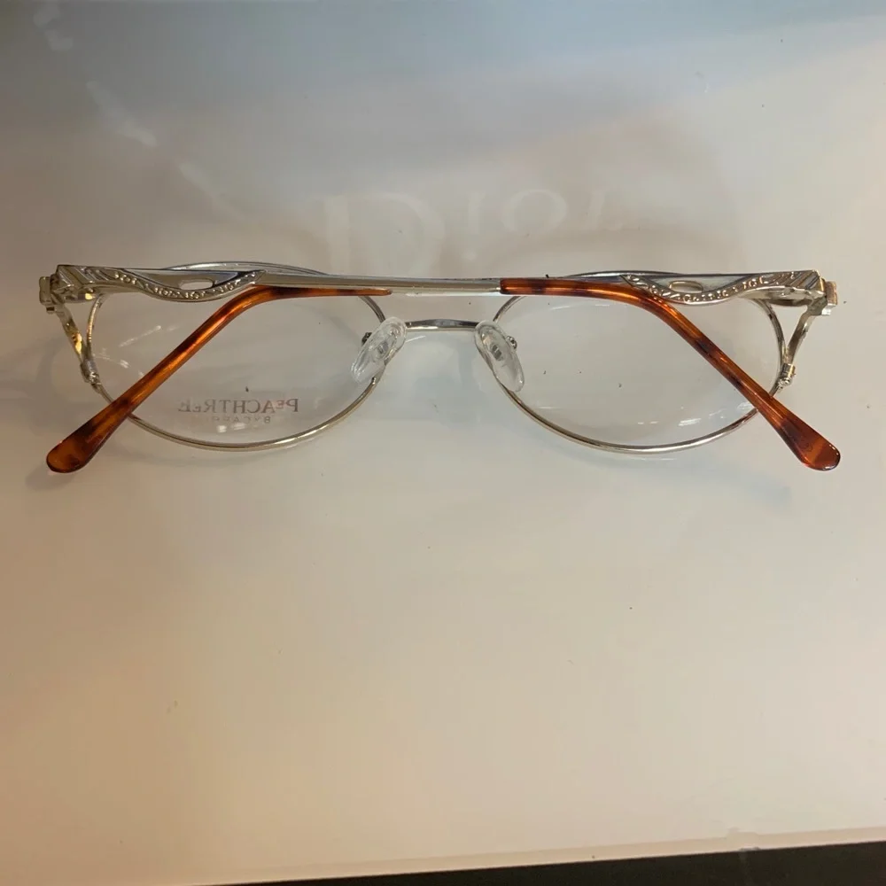 Gorgeous Vintage Peachtree by‎ Capri glasses